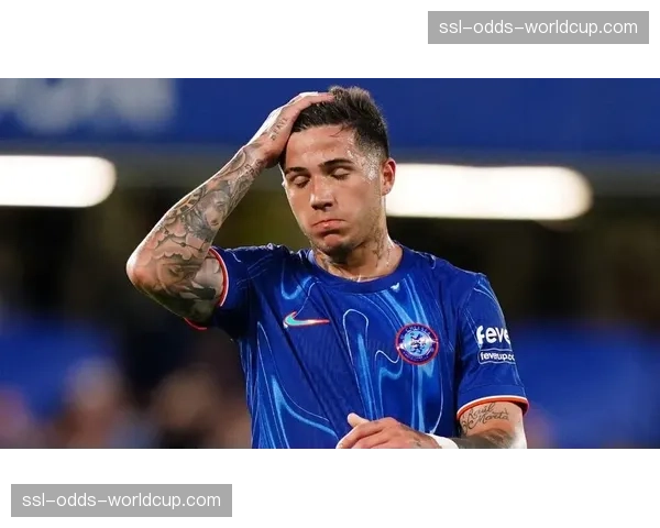 切尔西官方确认，中场核心恩佐-费尔南德斯因伤将缺席三月全部赛事