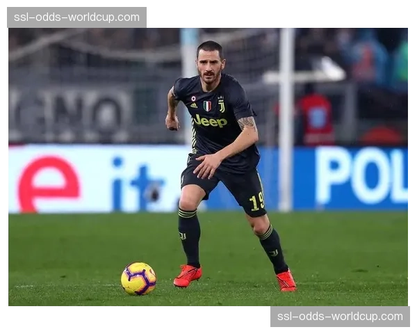 评论:尤文图斯防线老化问题在本月比赛中集中暴露。 评论:尤文图斯防线老化问题在本月比赛中集中暴露。