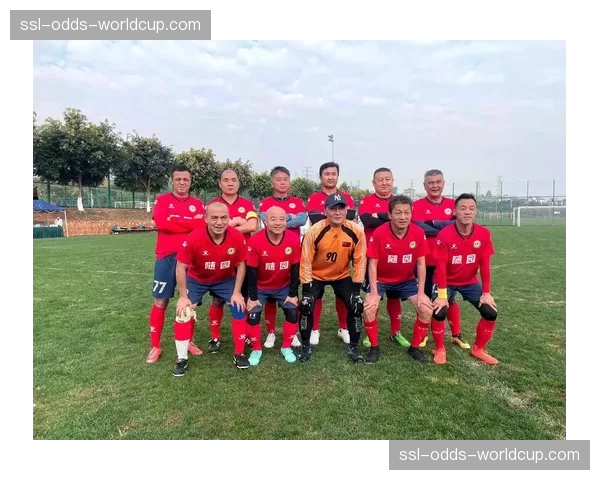 建设更多群众身边足球场地：云南鼓励利用闲置厂房、商场顶楼改建